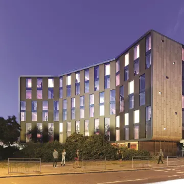 Park Grand Heathrow Отели рядом с достопримечательностью «Чизик Хаус энд Гарденс»