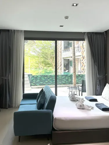 รูปภาพของET214 - pool access studio, quiet Patong area