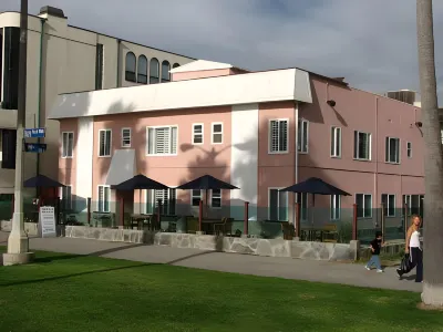 Venice on the Beach Hotel Hotels near 1921 State Theater