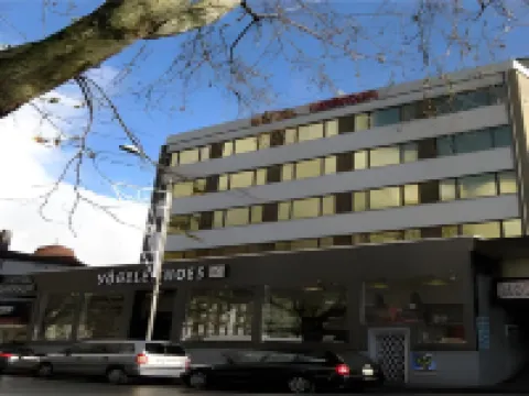 Hotel Merkur - West Station