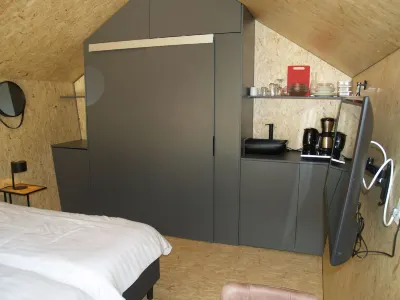 Solo Retreat 2 فنادق في Hoogeveen