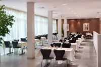 Howard Johnson by Wyndham Salinas Hotels in Salinas