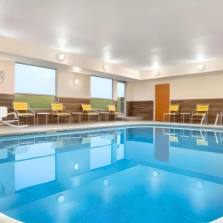 Dubuque Inn & Suites