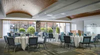 High Peaks Resort - breakfast
