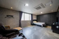 Gosung Zaza Hotel