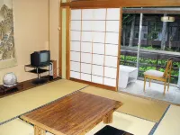 Reisenji Onsen Nakaya Ryokan Hotels in Ueda