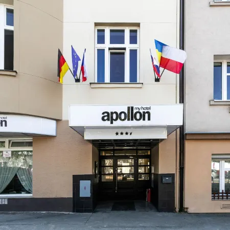 My Hotel Apollon Отели рядом с достопримечательностью «Прага 08»
