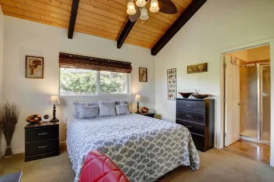 Charming Kailua-Kona Apartment Near Hiking & Golf! Các khách sạn gần Sân bay Kona