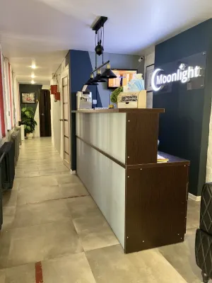 Moonlight Hotel  호텔