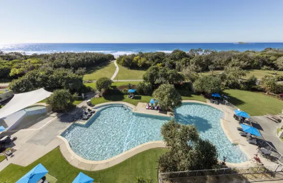 馬庫拉海灘温德姆華美達酒店