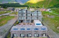 Step Inn - Kazbegi