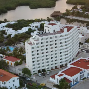Hotel Calypso Cancun