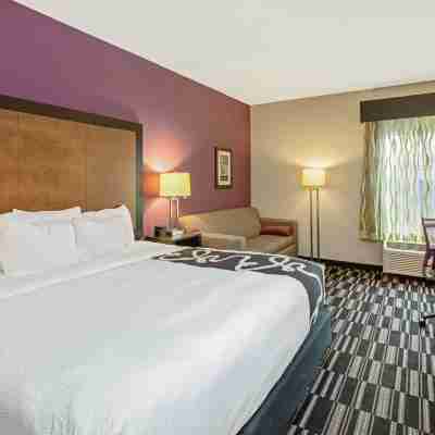 La Quinta Inn & Suites by Wyndham Tumwater - Olympia Rooms