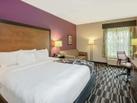 La Quinta Inn & Suites by Wyndham Tumwater - Olympia Hotels in Tumwater