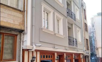 Atlantis Royal Hotel