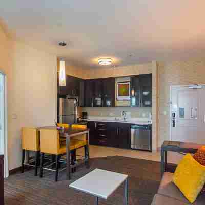 Residence Inn Denton Rooms