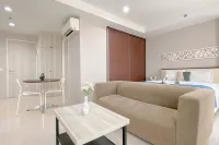 Stunning Studio Azalea Suites Apartment