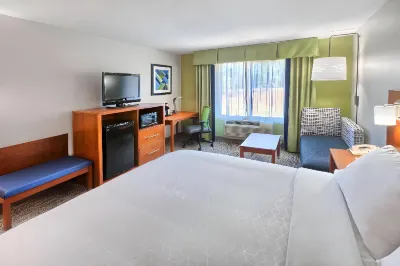Holiday Inn Express & Suites Raleigh North - Wake Forest Hotels in Raleigh