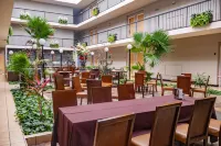 Best Western Plus Monterrey Airport - breakfast