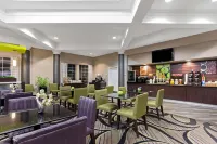 La Quinta Inn & Suites by Wyndham Birmingham Homewood - breakfast