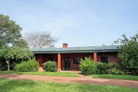 Estancia Iberá Hotels in Мерседес