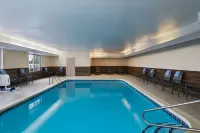 Fairfield Inn & Suites Kansas City Airport - Family