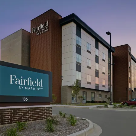Fairfield Inn & Suites Milwaukee Brookfield