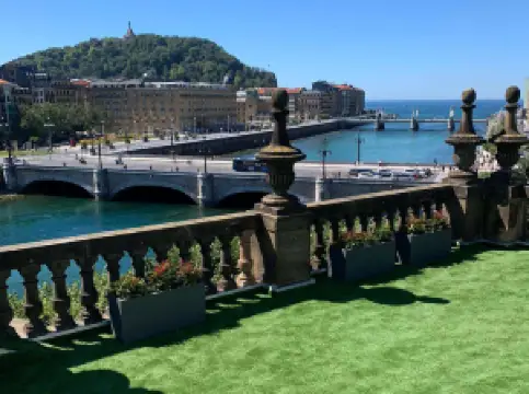 อับบาซานเซบาสเตียนโรงแรม