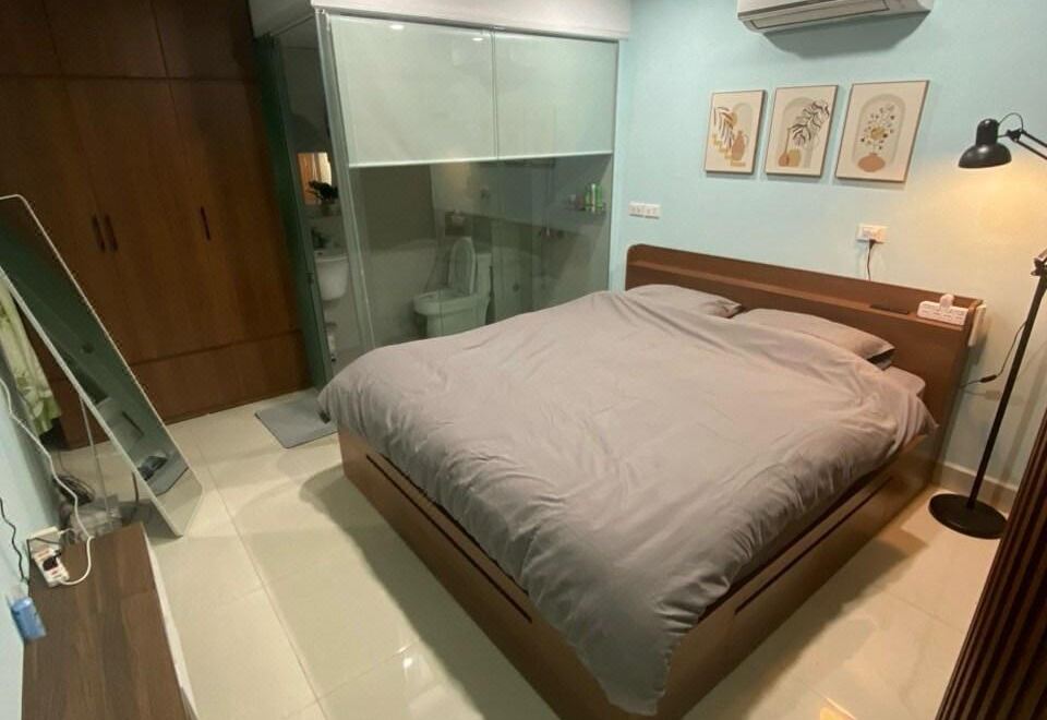 1. 1BR | Fo..