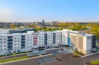 SpringHill Suites Indianapolis Keystone Отели рядом с достопримечательностью «Walgreens at Community Health Network - North»
