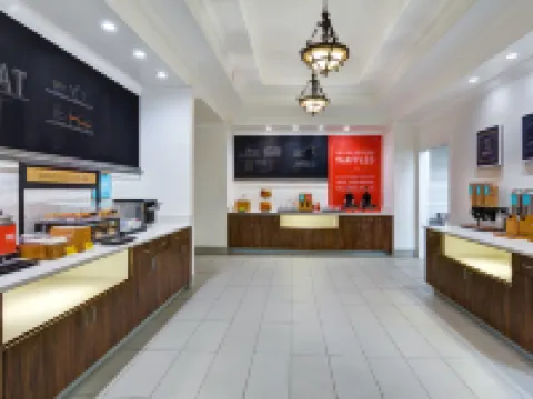 Hampton Inn & Suites Birmingham-Hoover-Galleria Hotels in Hoover