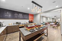 힐튼 바이 햄프턴 인 칼렉시코 칼렉시코 호텔