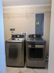 Cozy, Spacious, Great Location to amenities