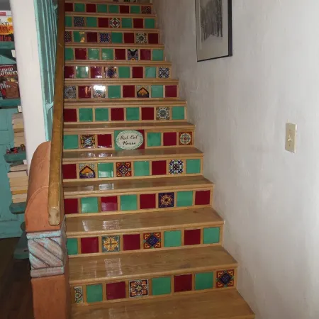 Red Cat House Vacation Apartment