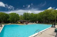 A Vacation That Feels Like Home! Senior Friendly! A Poconos Place of Peace!