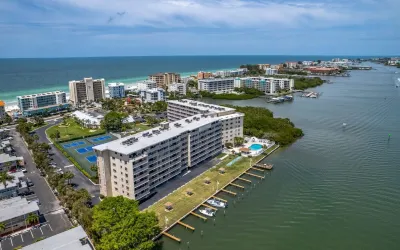 Intracoastal w/Private Balcony★ - Steps to Beach ☼ Hotels in Redington Shores