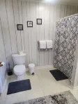 1-bedroom house with coutry side appeal, 10 min from town with AC/heat, WiFi