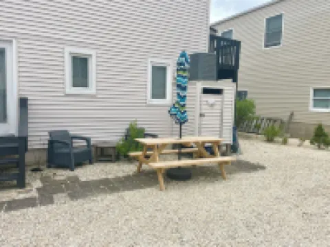 Sunset Cove: Bayview, fantastic location, close to everything Hotels in Long Beach Township