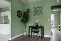 Comfortable 2 bedroom king suite/