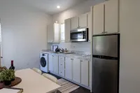 Modern Studio House 🌞 Fully private & 5 min to beach Hotel a Culver City