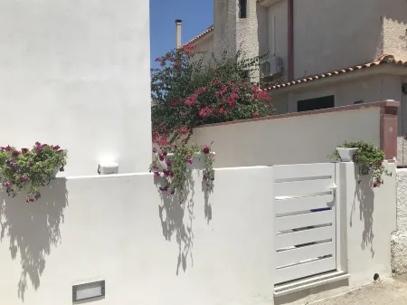 Almaga to experience the crystalline sea of Sicily as if you were at home.......