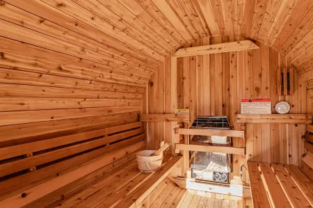 Tatum's Mtn View Retreat- SAUNA-Hiking- Unit A