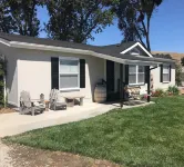 Cozy and comfortable 3 bedroom set in the rural oaks and vineyards. Hotels near Zenaida Cellars