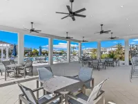 BRAND NEW 2100 SQFT BUNGALOW IN APOLLO BEACH Hotels in Apollo Beach