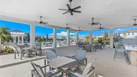 BRAND NEW 2100 SQFT BUNGALOW IN APOLLO BEACH Hotels in Apollo Beach