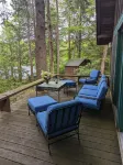 Great Family Cabin in the woods on a lake. Hotels in Norfolk