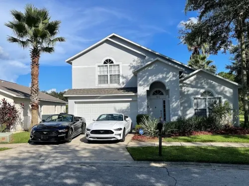 Spacious and family friendly 4BR/3.5BA Villa - Lakeside - 2 Masters with Jacuzzi