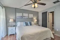 Convenient Condo with Balcony - Steps to Gulf Coast Beaches!