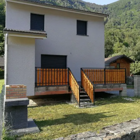 COSY HOUSE MOUNTAIN VIEW, ON ORLU GARDEN 5mn AX LES THERMES IDEALE FAMILLE