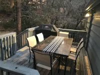 Cozy Family Friendly Lodge, 2 Games Rooms, Hot Tub, EV Charger